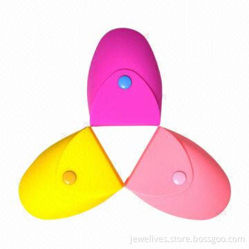 Lockable silicone coin purse